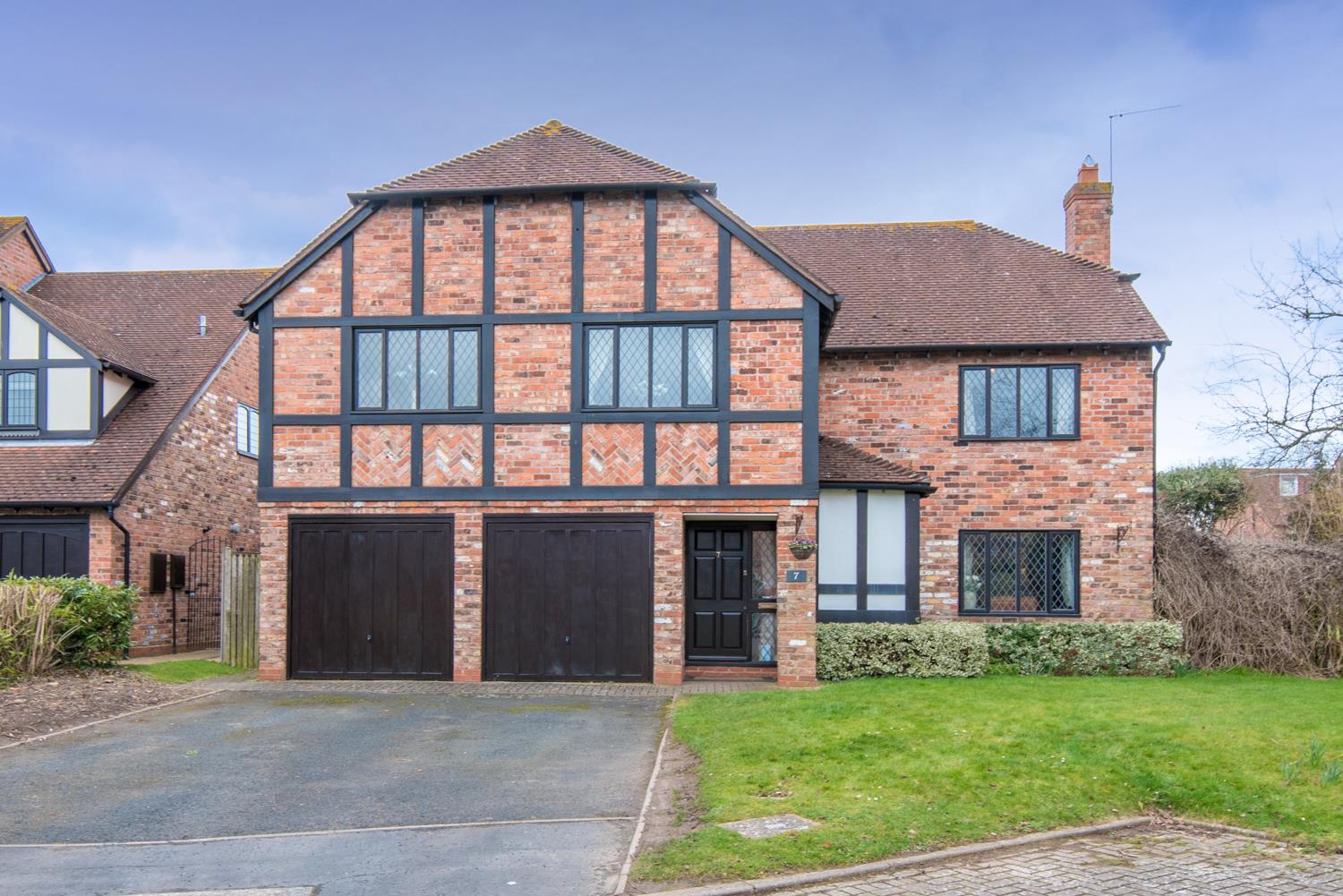 Property for Sale in StratforduponAvon Edwards Estate Agents